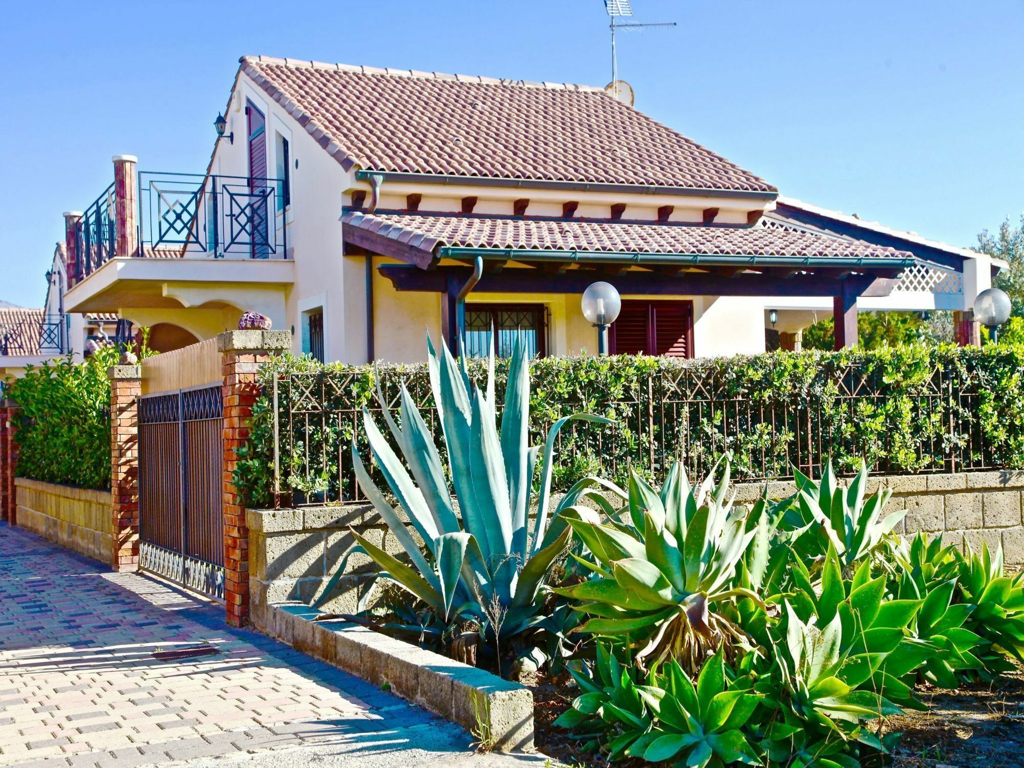 Villa Amare Campofelice Di Roccella Extérieur photo